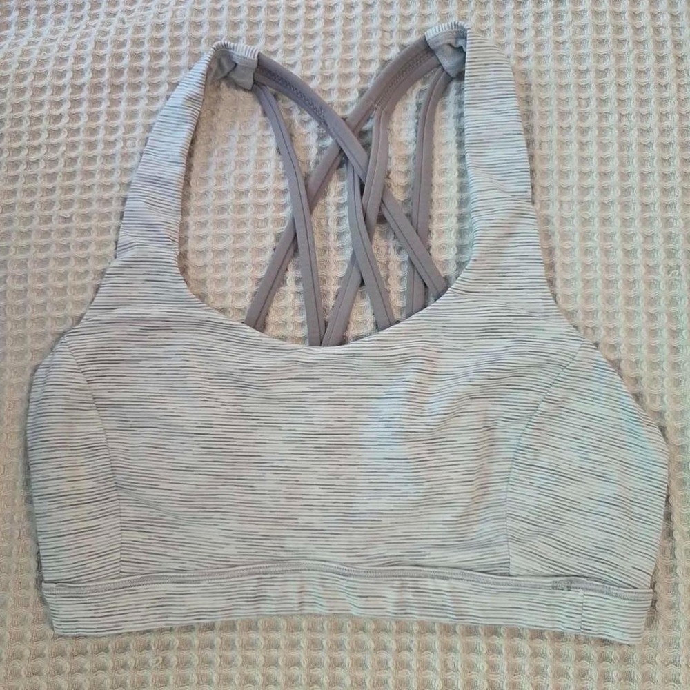 Lululemon Women's Grey and White energy Bra great condition